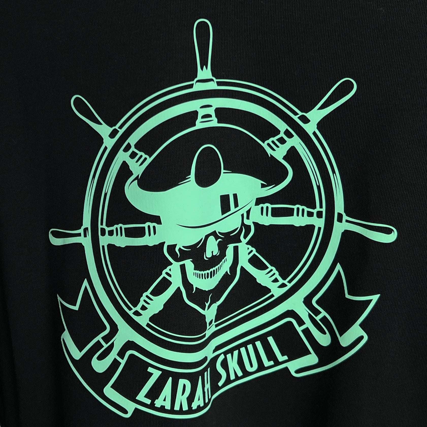 "ZarahSkull" Hoodie BLACK "SEEMANN"