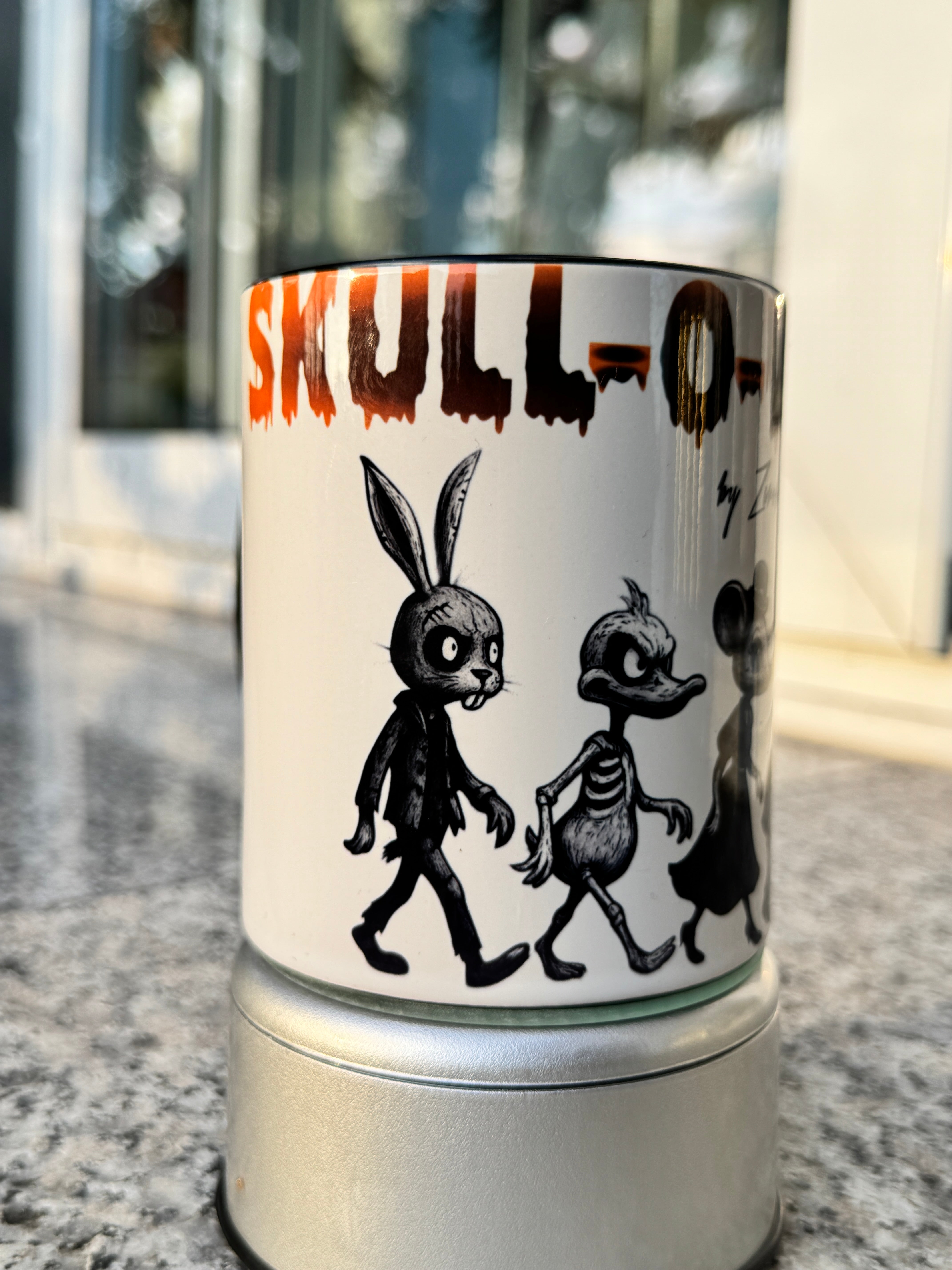 „ZarahSkull" Tasse „The Skulls"