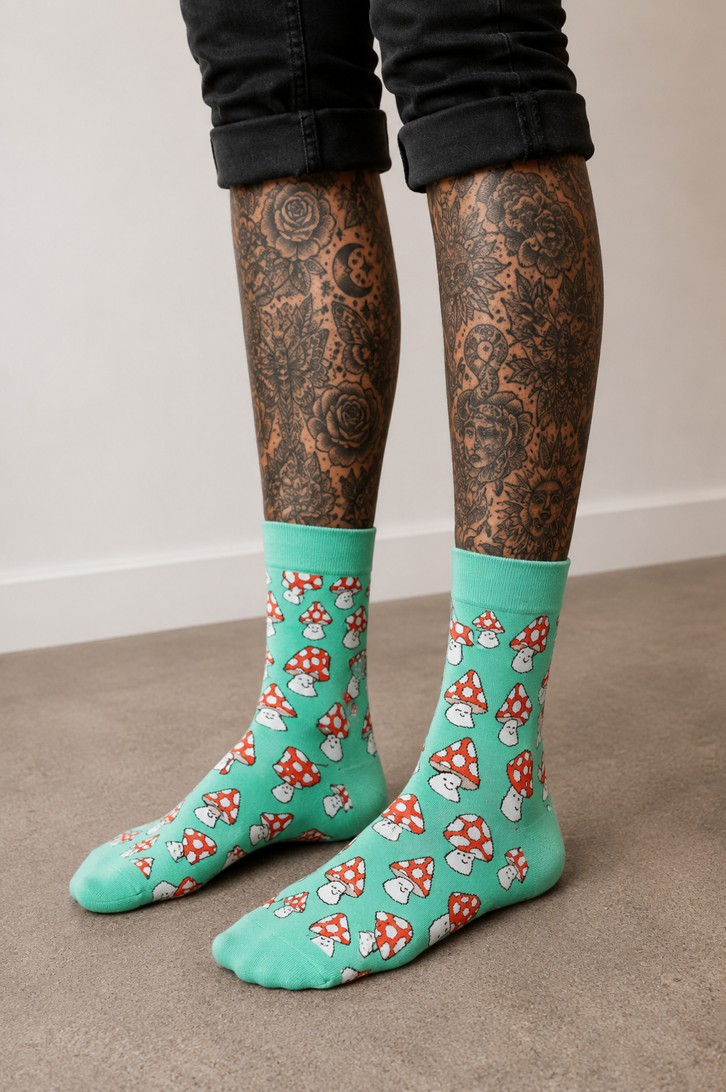 Zarah Skull Socken "Happy mushrooms"