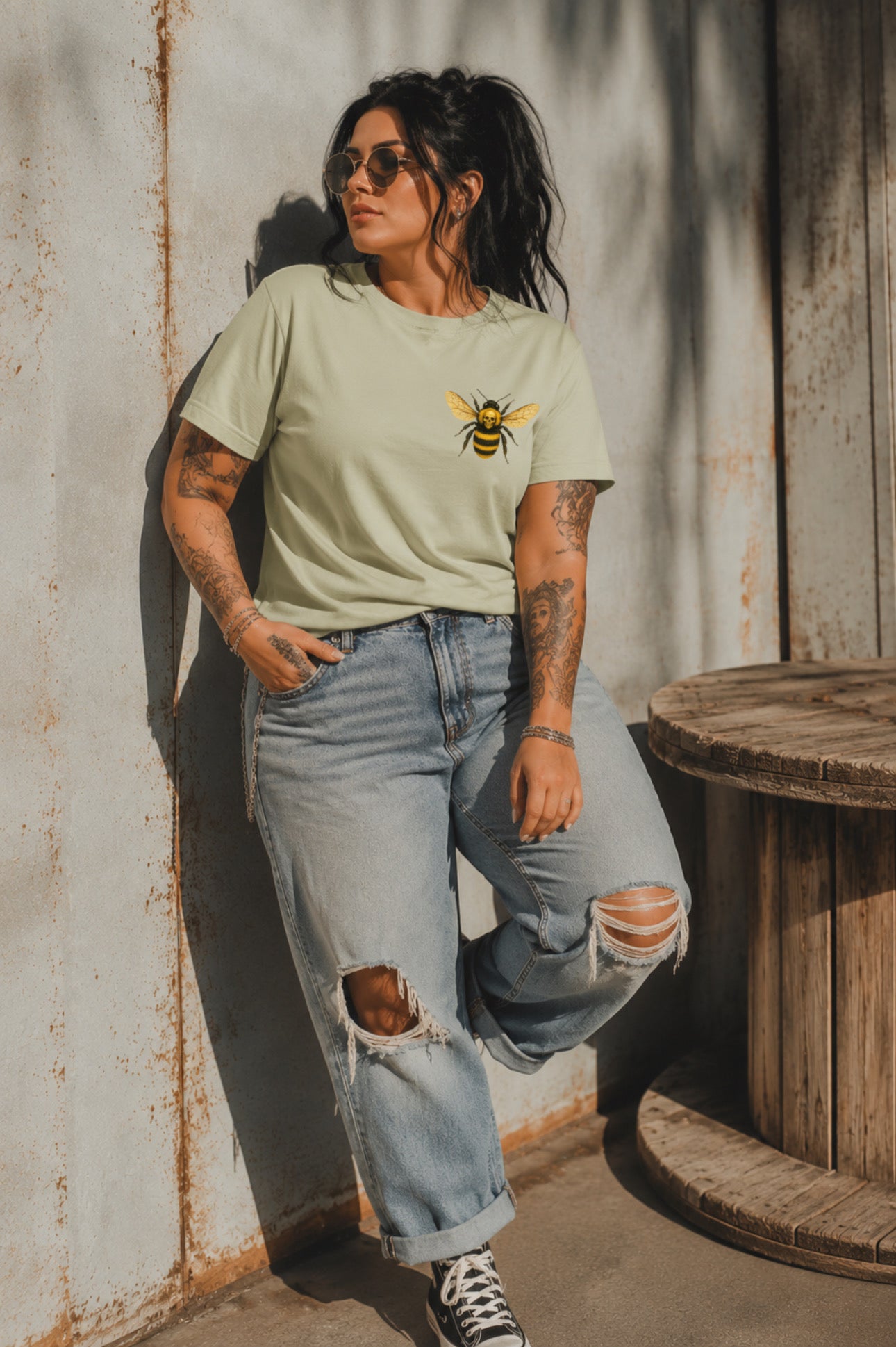ZarahSkull Shirt sage green “Skull Bee“