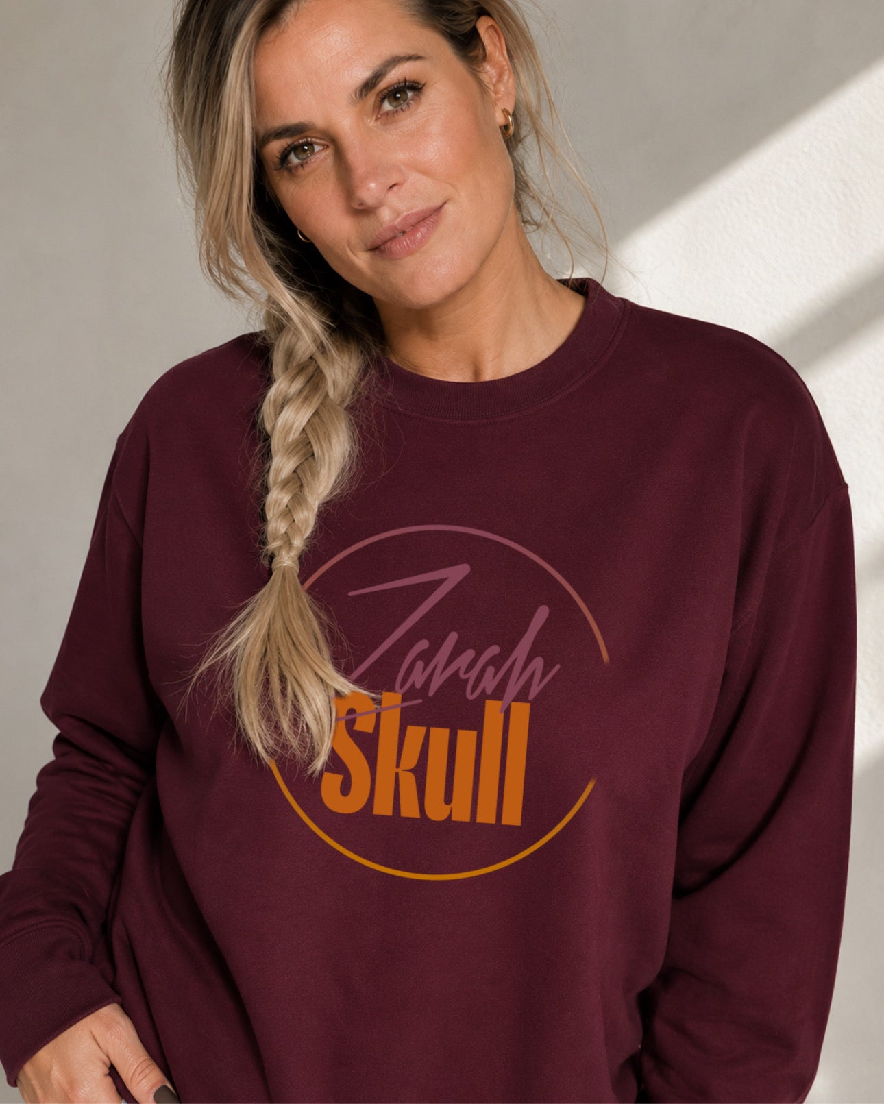 “ZarahSkull" Sweater burgundy