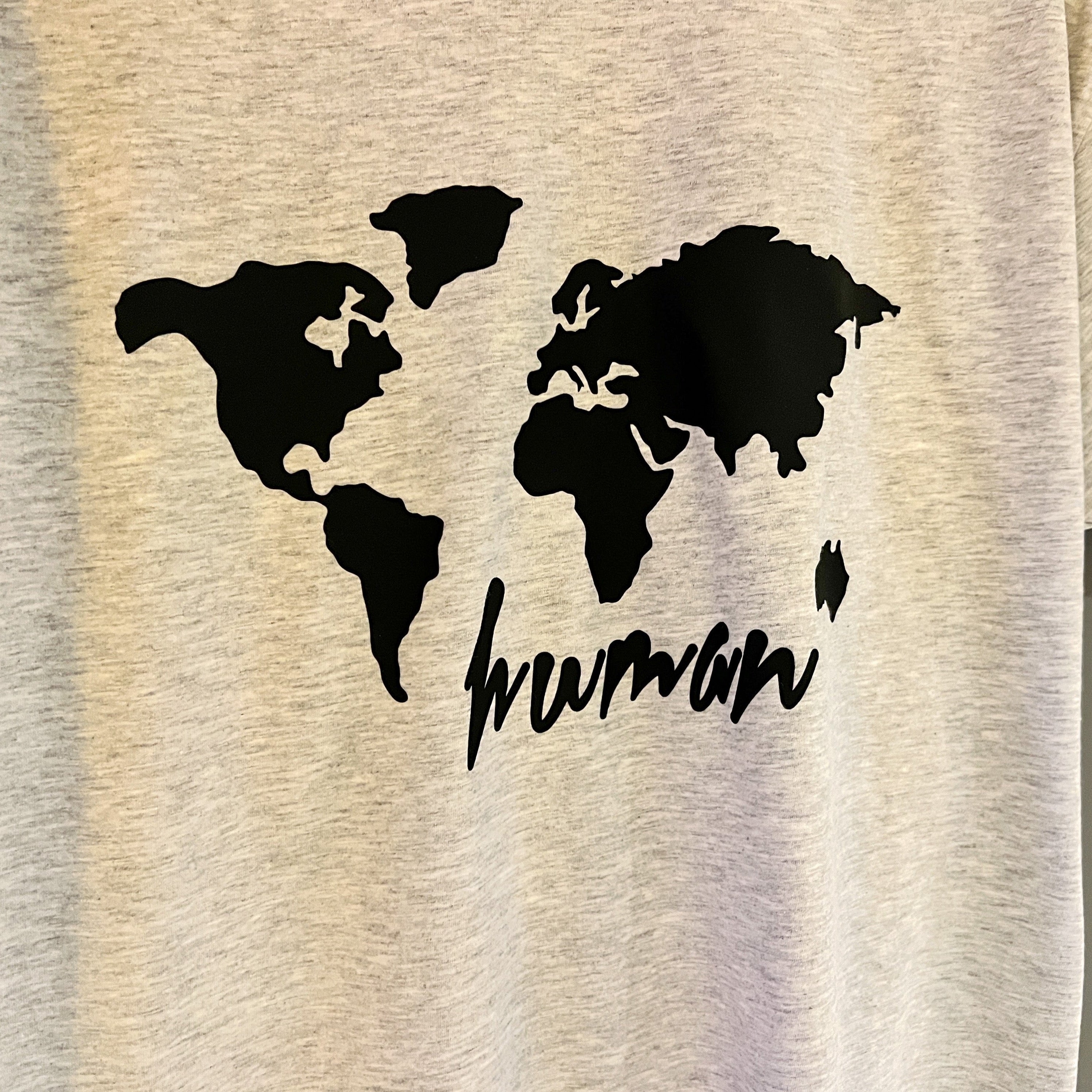 "ZarahSkull" Shirt ASH world "human"
