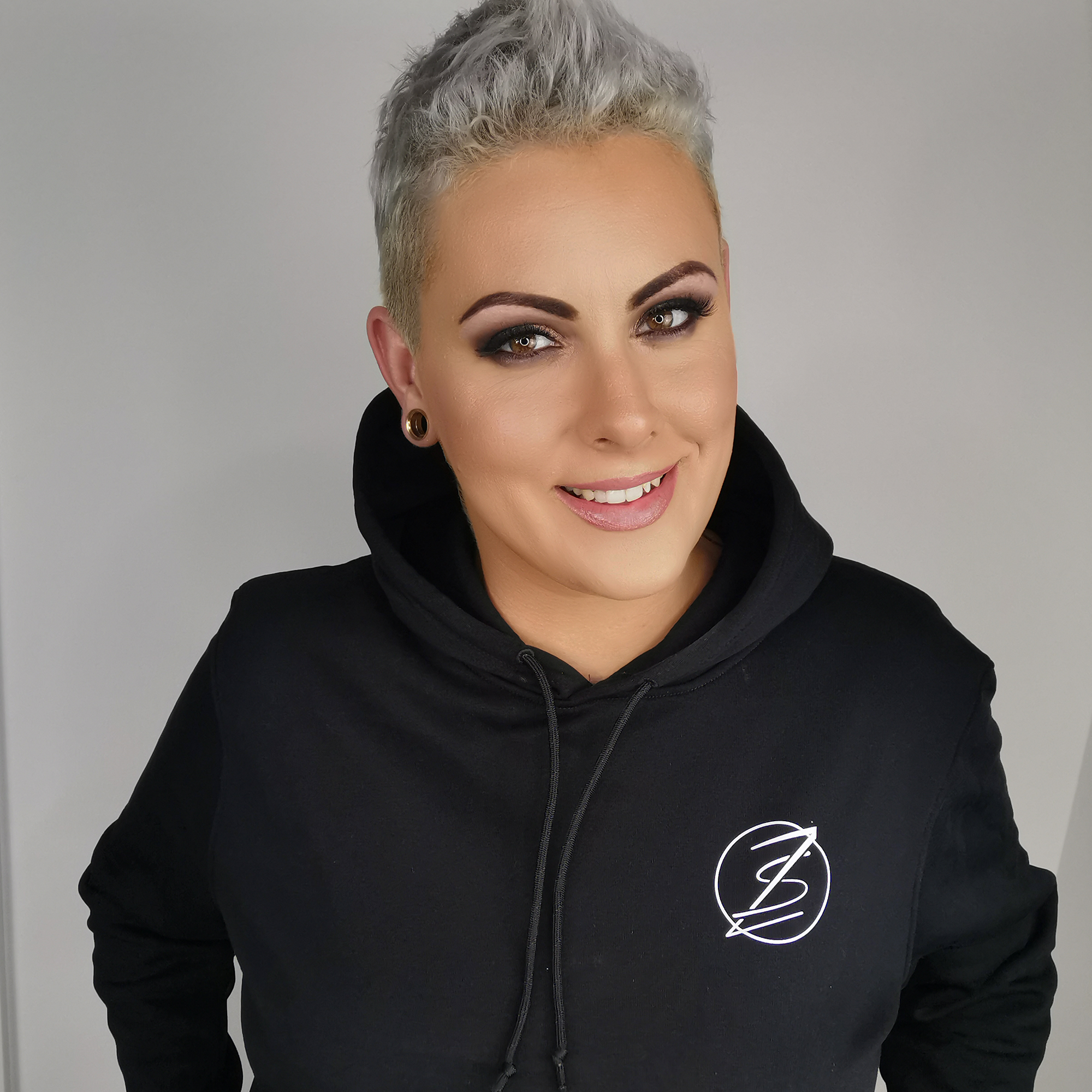 "ZarahSkull" Hoodie (Black Pure)